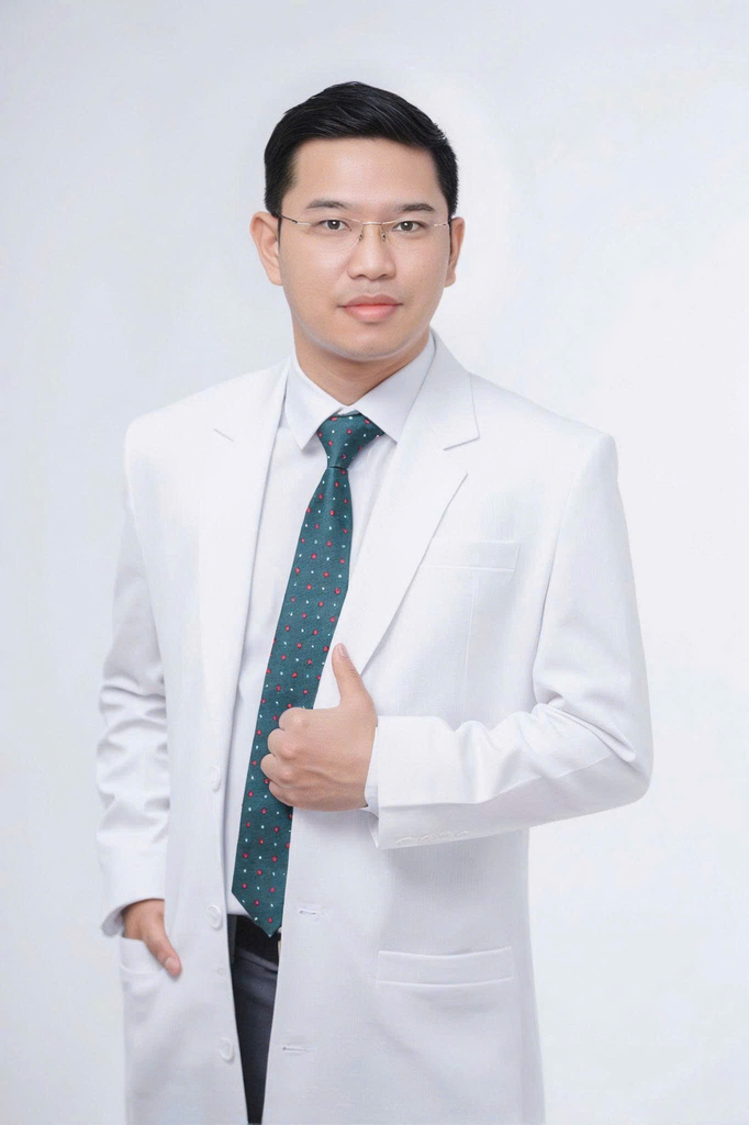Bác sĩ Lê Minh Trung